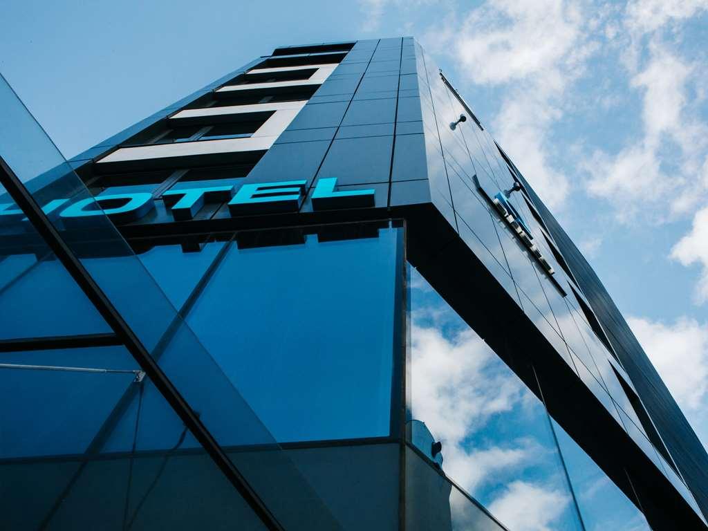 Q Hotel Plus Wroclaw Breslávia Quarto foto